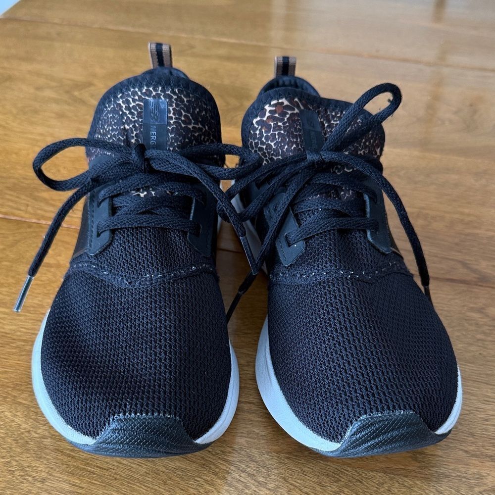 New Balance “Nergize” walking shoes